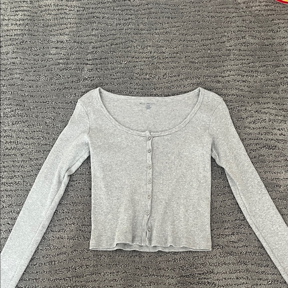 Brandy Melville Light Gray Button-Up Top